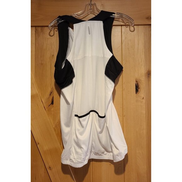 New! Women’s Dare 2B Size 16 Black & White Regale Vest Cycling Full Zip Vest - Picture 4 of 16